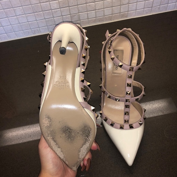 VALENTINO GARAVANI Rockstud T-Strap Pump with Box - Picture 3 of 5